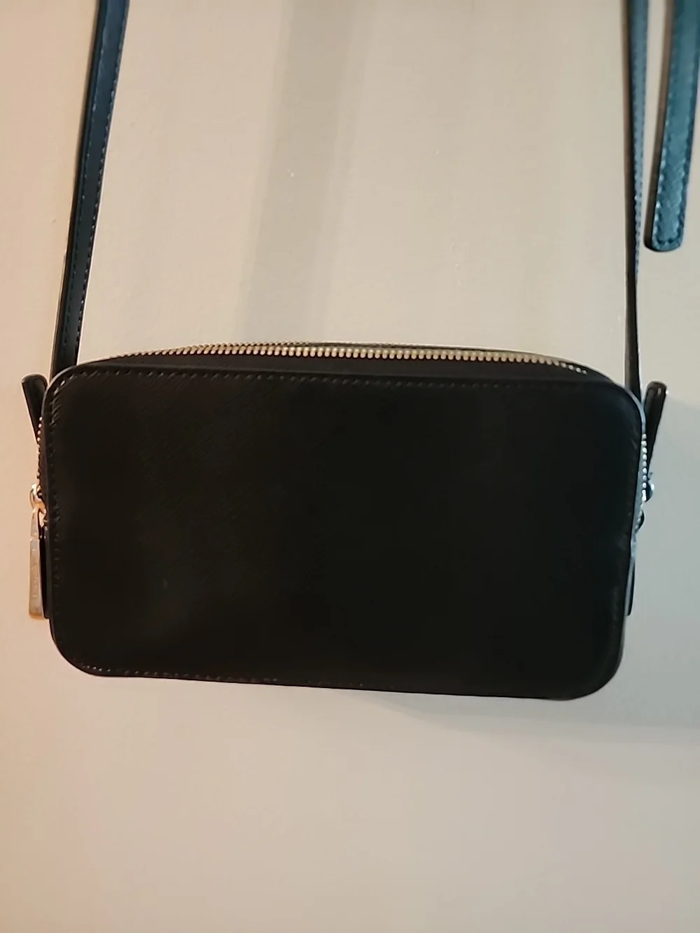 Kate Spade Lauren Black Saffiano Leather Camera Crossbody with Gold Accent - Picture 6 of 13